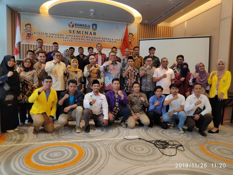 Bawaslu Kabupaten Karimun hadiri Seminar Review Undang-Undang Pemilihan Kepala Daerah dan Undang-Undang Pemilihan Umum