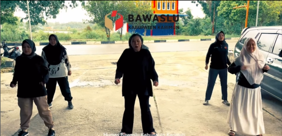 Tingkatkan Kebugaran dan Produktivitas, Sekretariat Bawaslu Karimun Gelar Senam Pagi Bersama