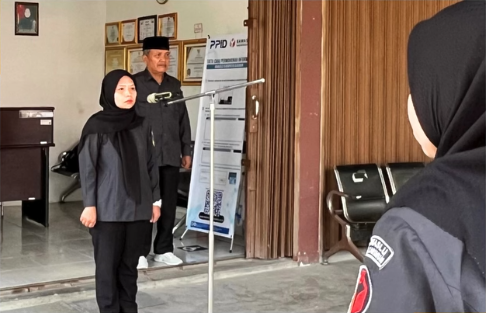 Bawaslu Kabupaten Karimun Gelar Apel Senin, Tekankan Evaluasi dan Penguatan Supporting System