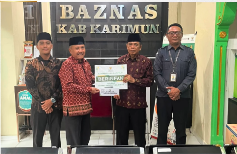 BAWASLU KABUPATEN KARIMUN SALURKAN DANA INFAQ DAN SEDEKAH PEGAWAI MELALUI BAZNAS