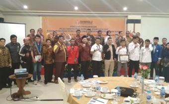 Bawaslu Kabupaten Karimun Beserta Kader Partisipatif Menghadiri Kegiatan Evaluasi Pengawasan Pileg dan Pilpres Bersama Stakeholder